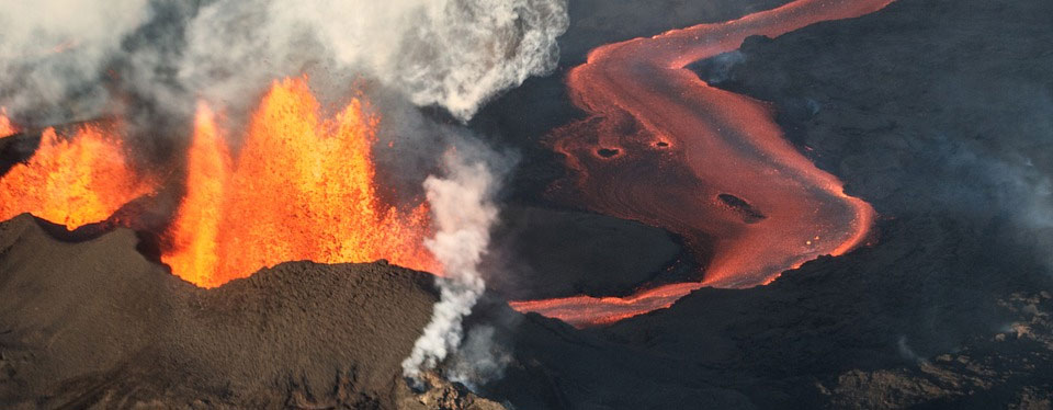 アイスランドの火山からスルトを想起したらしい
